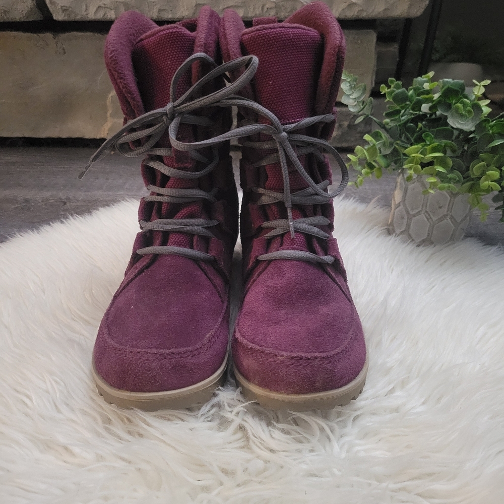 SOREL Meadow Lace Waterproof Boot size 8